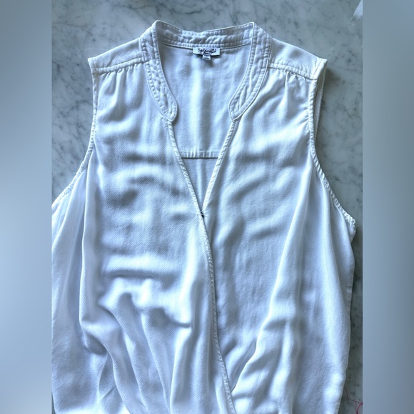 Splendid Hi-Low Surplice Sleeveless Blouse White - Picture 7 of 9